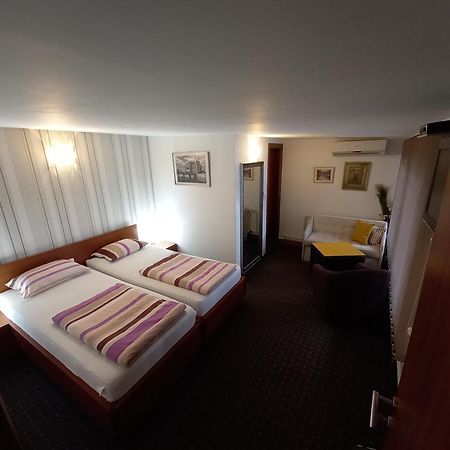 Prenociste Zan Hotell SJJ Rum bild