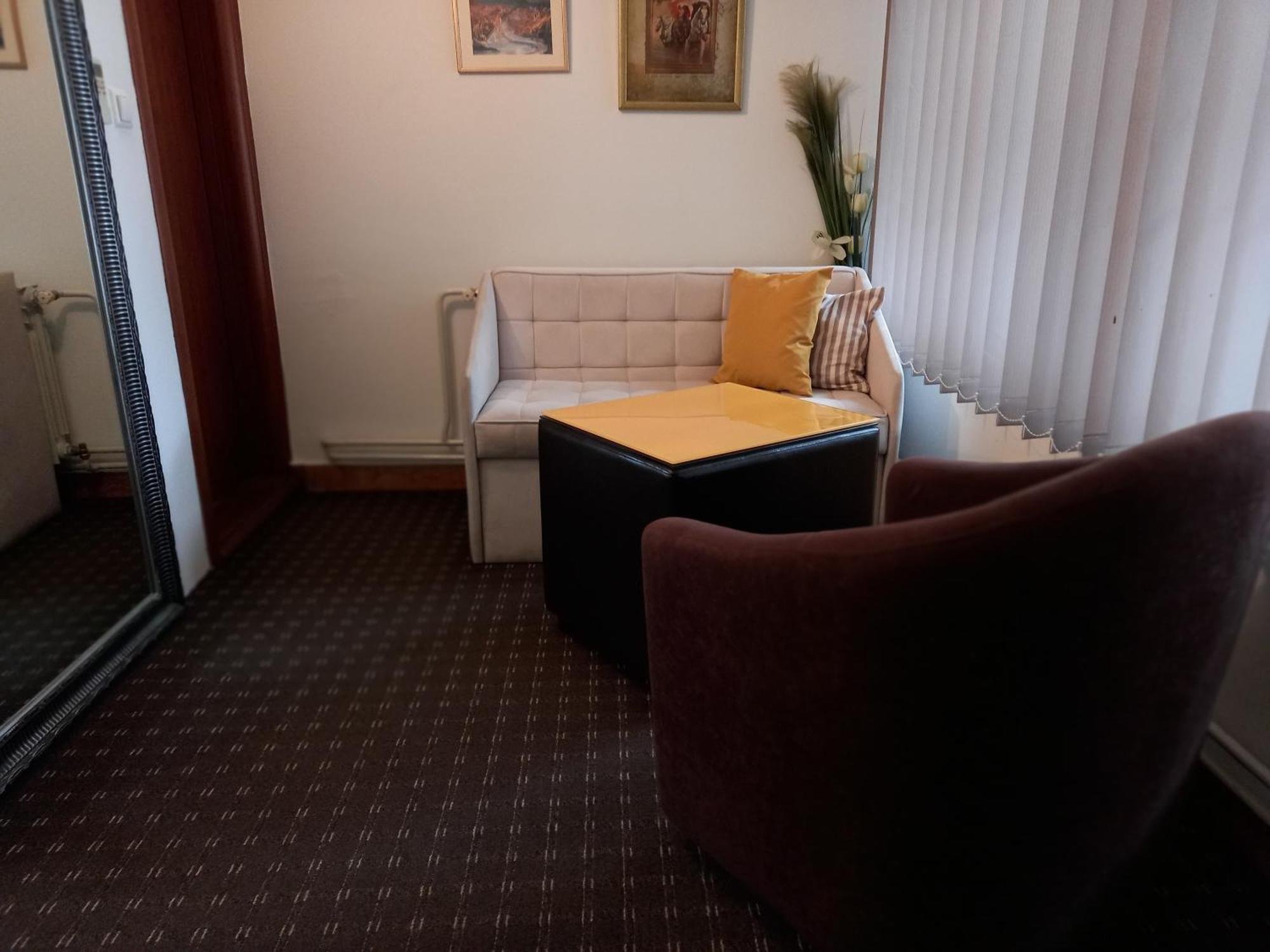 Prenociste Zan Hotell SJJ Rum bild